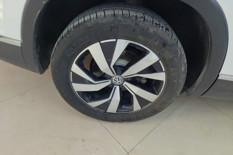 Used Volkswagen Tayron 2020 330TSI Two-Wheel Drive Luxury Smart Connectivity Version
