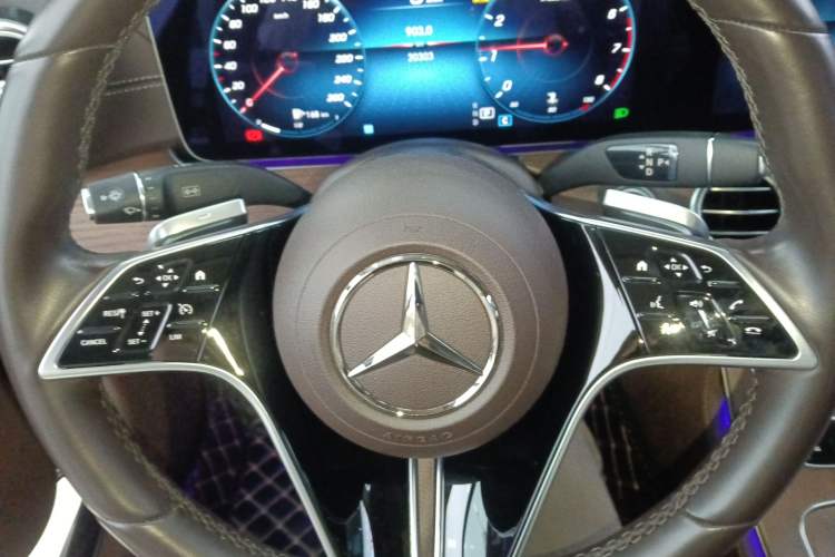 Used Mercedes-Benz E-Class 2023 E 260 L

