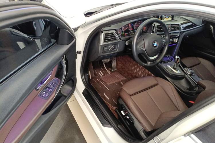 Used BMW 3 Series 2019 320Li Fashion Model
