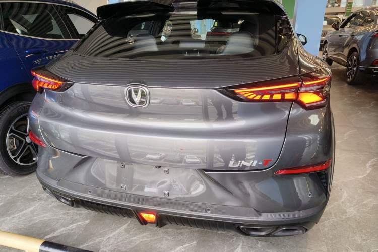 Used Changan UNI-T 2022 2.0T Prestige Version
