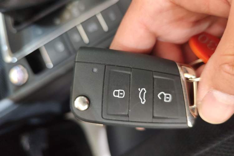 Used Volkswagen Bora 2023 300TSI DSG Prestige Edition
