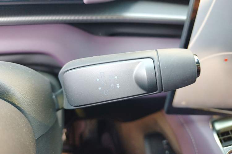 Used XPeng P7 2025 Model—750 All-Wheel-Drive High-Performance Ultra
