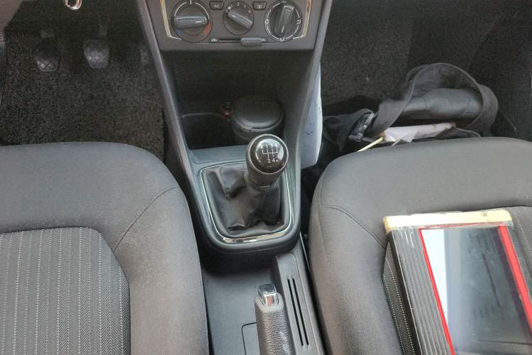 Used Volkswagen Jetta 2013 1.6L Manual Comfort Model