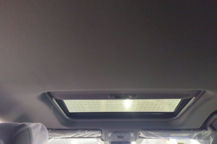 Used Toyota Granvia 2026 Model 2.5L Hybrid Comfort Edition