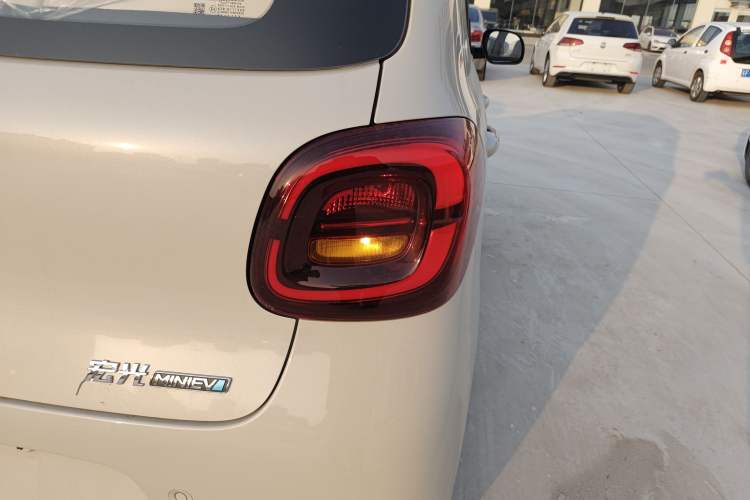 Used Wuling Hongguang MINIEV 2025 Four-Door Version Advanced Edition
