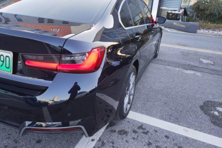 Used BMW i3 2022 eDrive 35 L
