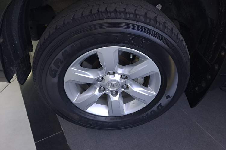 Used Toyota Prado 2016 2.7L Automatic Standard Edition
