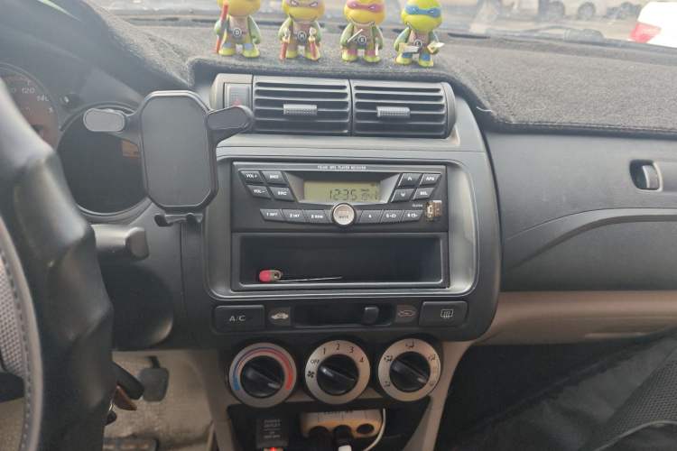 Used Everus S1 2014 1.3L Manual Comfort Edition