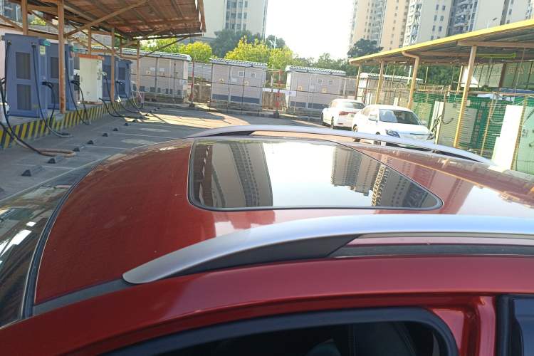 Used Venucia T90 2017 2.0L CVT Smart Edition
