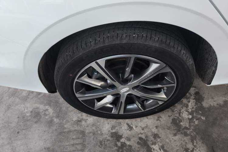 Used Geely Auto Emgrand 2023 4th Generation Champion Edition 1.5L CVT Prestige Model
