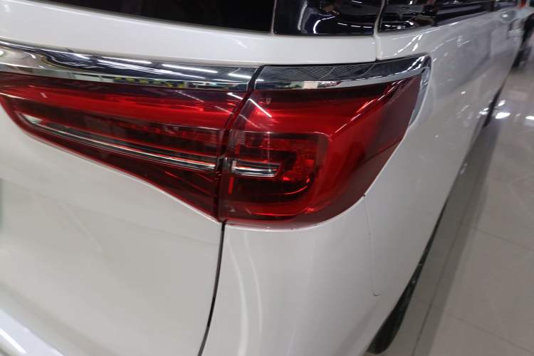 Used Buick GL8 2023 ES Lu Zun Comfort Model
