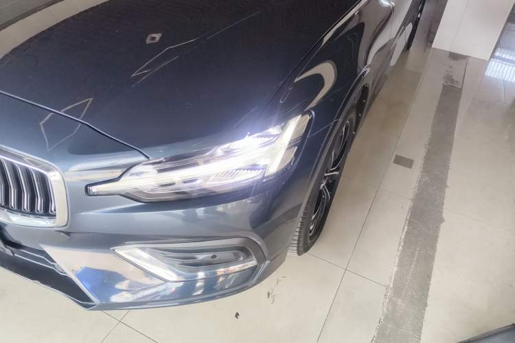 Used Volvo S60 2021 T4 Zhiyi Luxury Edition