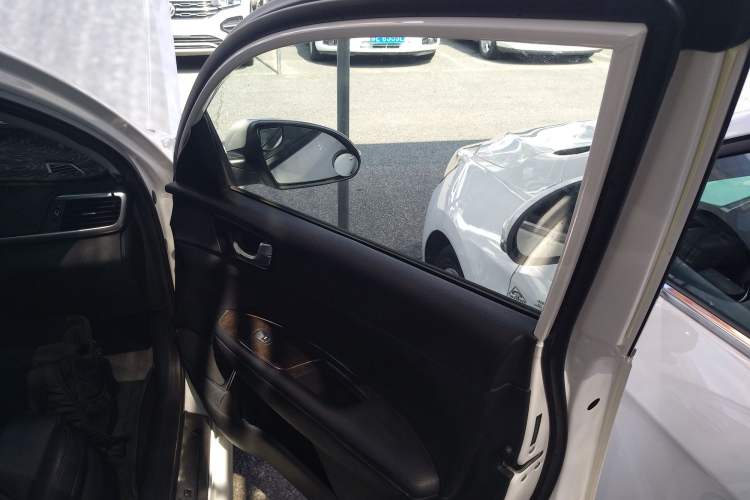 Used Kia K5 2016 1.6T Automatic LUX
