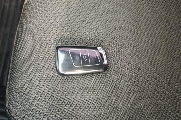 Used Volkswagen Magotan 2017 330TSI DSG Leading Model
