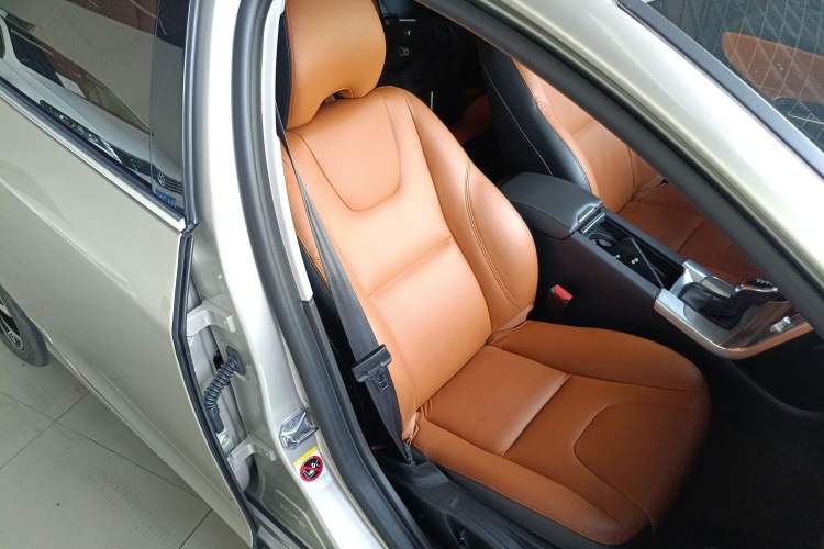 Used Volvo S60 2019 S60L Facelift T5 Intelligent Advanced Edition