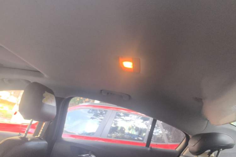 Used Chevrolet Cruze 2017 1.5L Automatic Pioneer Sunroof Edition
