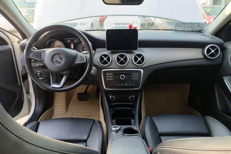 Used Mercedes-Benz GLA 2016 GLA 200 Fashion Model