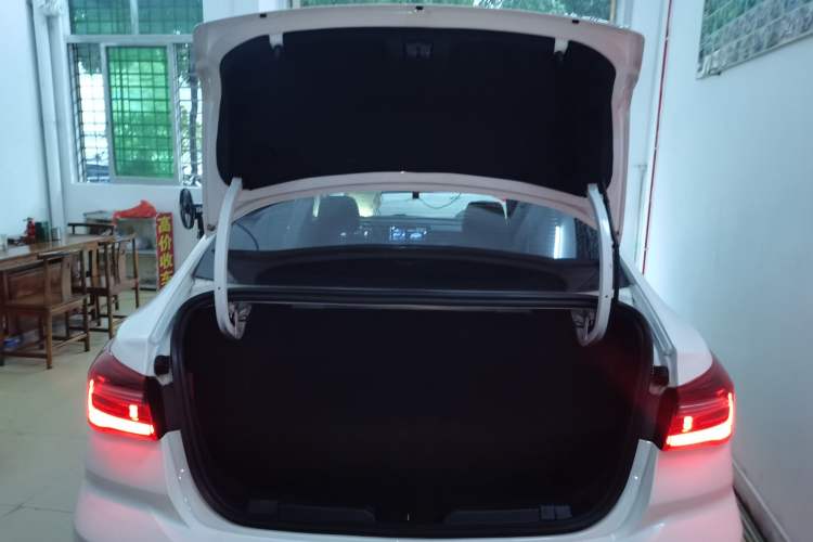 Used Ford Escort 2021 1.5L Automatic Diamond Edition
