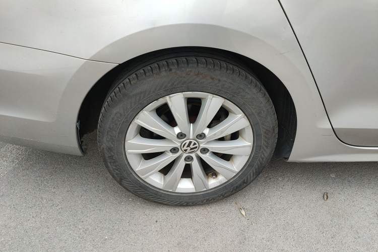 Used Volkswagen Sagitar 2014 1.6L Manual Comfort Model