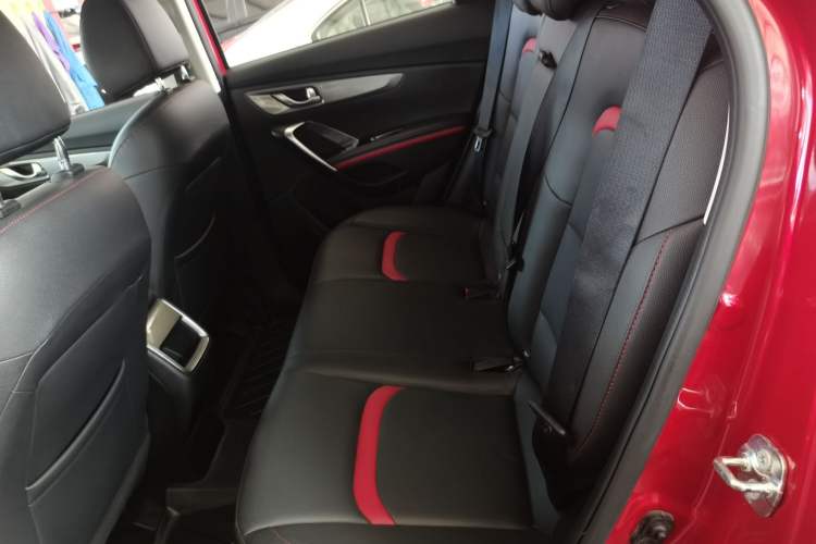 Used Changan CS55 2018 1.5T Automatic Colorful Edition China V Standard
