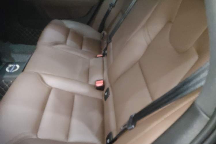 Used Volvo S90 2023 B5 Zhiyi Luxury Edition
