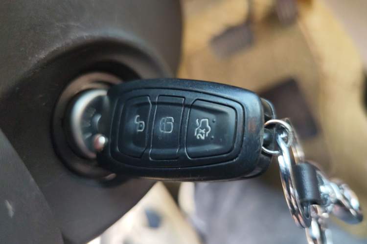 Used Ford Mondeo 2013 2.3L Fashion Edition
