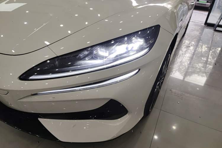 Used Denza Z9GT 2024 1100 Four-Wheel Drive Ultra Version
