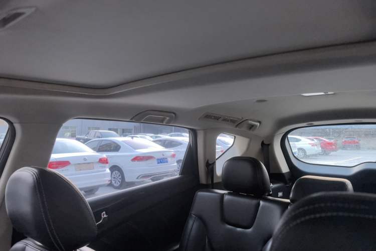 Used Dongfeng Fengon 580 2016 1.5T Manual Luxury Version