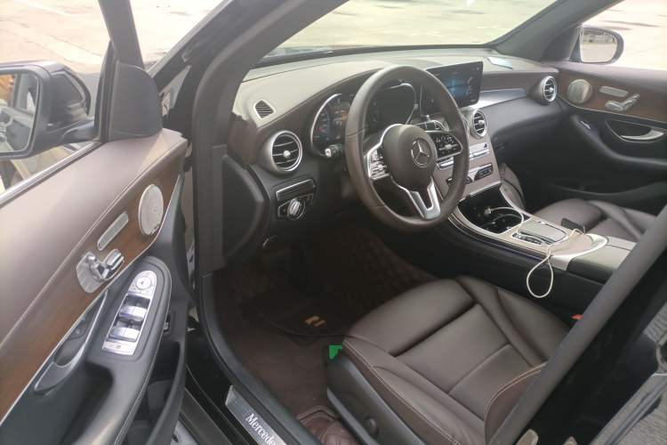 Used Mercedes-Benz GLC 2021 GLC 300 L 4MATIC Dynamic Model
