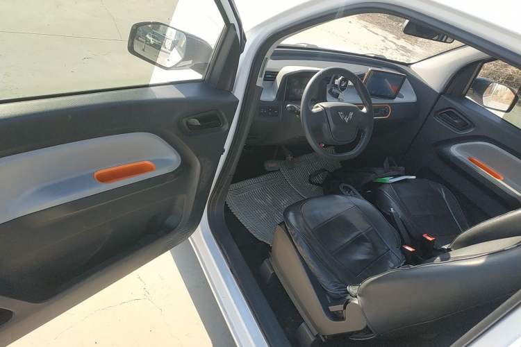 Used Wuling Hongguang MINIEV 2020 Enjoyment Model Lithium Iron Phosphate
