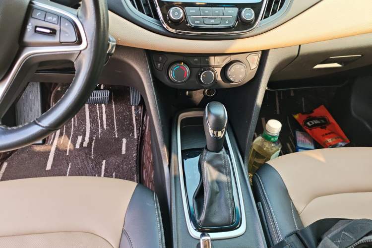 Used Chevrolet Monza 2022 320 Automatic Enjoyment Sunroof Version