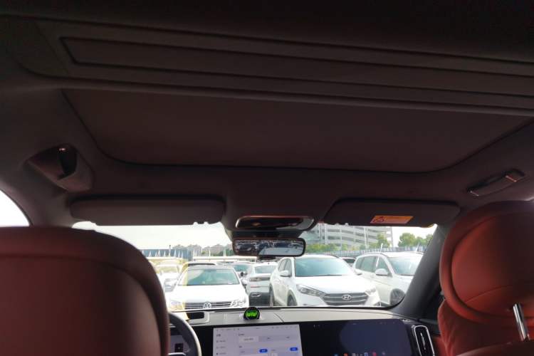 Used Hima AITO M8 2025 Extended-Range Ultra Version 53.4 kWh 6-Seater Edition
