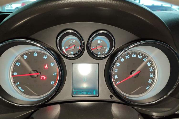 Used Buick Regal 2015 1.6T Leading Technology Model
