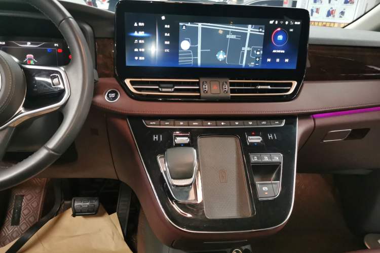 Used Hongqi HQ9 2023 2.0T Smart Connect Flagship Edition
