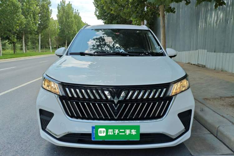 Used Wuling Jiachen 2022 1.5L Manual Comfort Edition