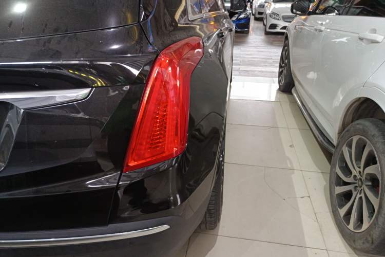 Used Cadillac XT5 2016 25T Luxury Model
