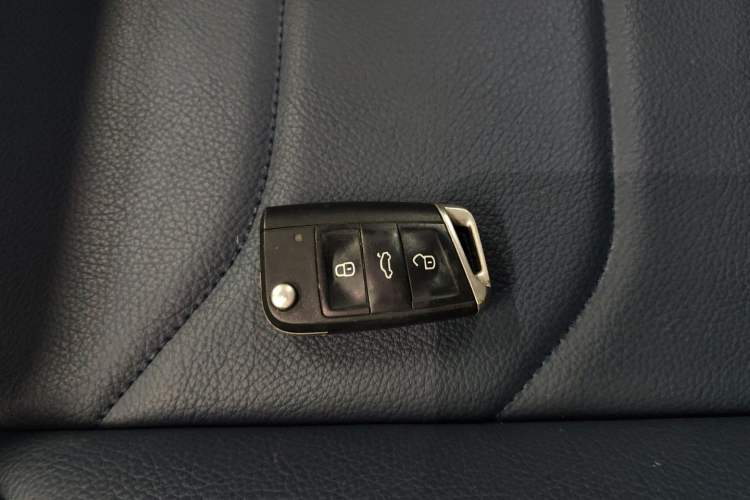 Used Volkswagen Tiguan L 2018 330TSI Automatic Two-Wheel Drive Luxury Edition
