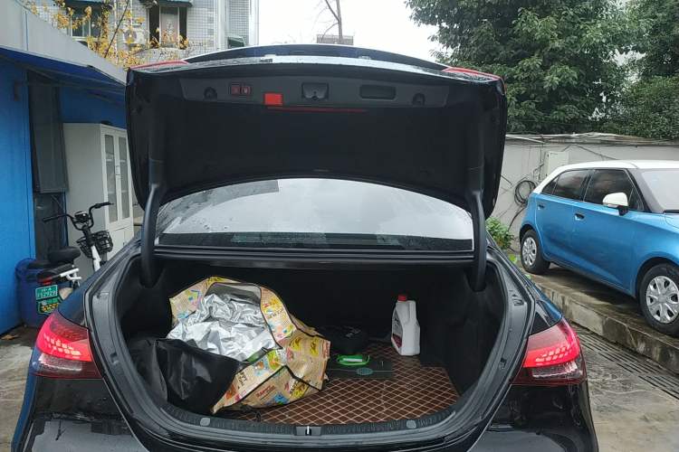 Used Mercedes-Benz E-Class 2021 Facelift E 260 L
