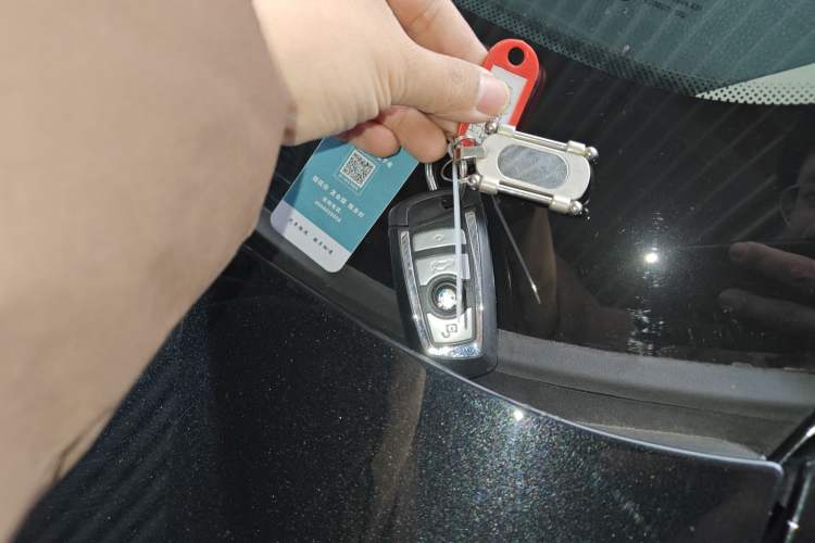 Used BMW 5 Series 2014 525Li Luxury Design Package
