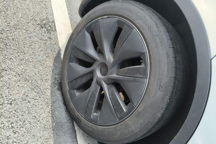 Used Tesla Model Y 2023 Rear-Wheel-Drive Version