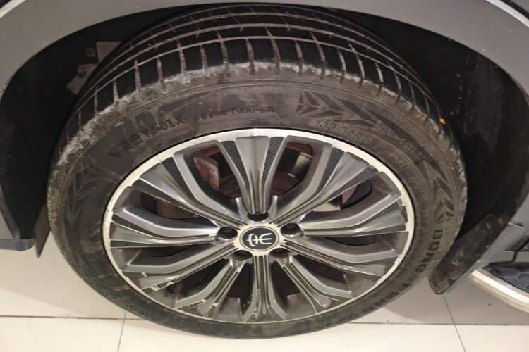 Used BYD Song Pro New Energy 2019 DM 1.5T Four-Wheel Drive Performance Edition Flagship Model
