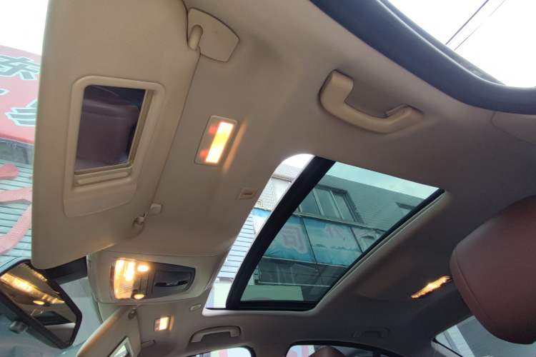 Used BMW 5 Series 2015 520i Elegant Edition
