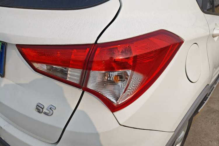 Used Haima S5 2015 1.6L Manual Comfort Model
