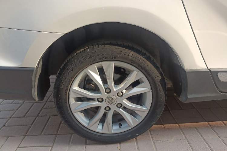 Used Baojun 730 2016 1.5L Manual Comfort Version 7 Seats China V Emission Standard
