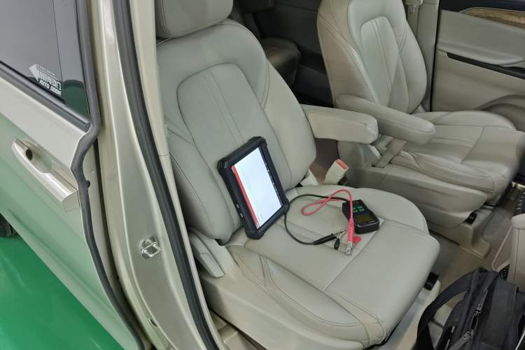 Used Buick GL8 2017 ES 28T Comfort Model China V Standard
