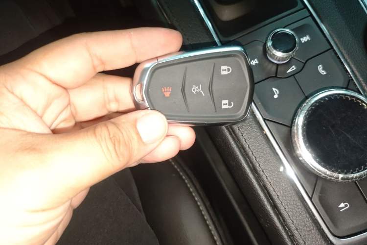 Used Cadillac XT4 2018 28T Two-Wheel-Drive Luxury Model