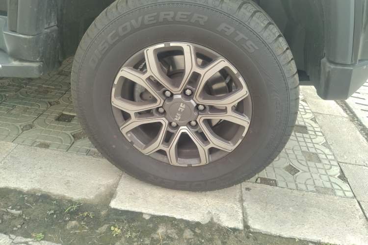 Used Beijing Auto BJ40 2023 2.0T Automatic Four-Wheel Drive Urban Hunter Edition Chivalrous Type
