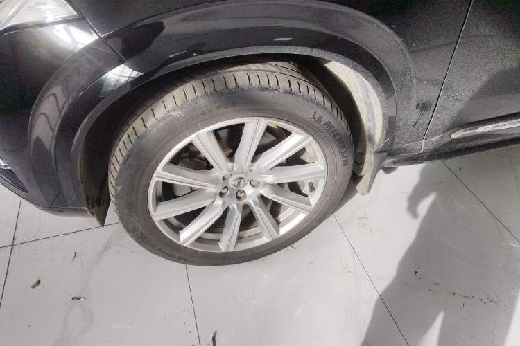 Used Volvo XC90 2019 T5 Zhiyi Edition 5-Seater China VI Standard
