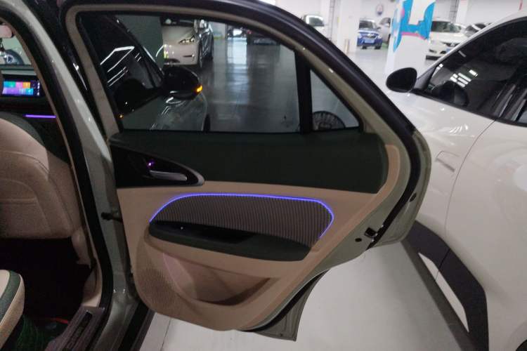 Used ORA Good Cat 2023 401 km Standard Range Premium Version Lithium Iron Phosphate
