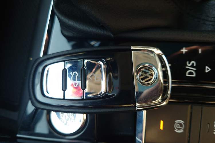 Used Volkswagen Phideon 2018 Revised Version 380TSI Two-Wheel Drive Business Edition
